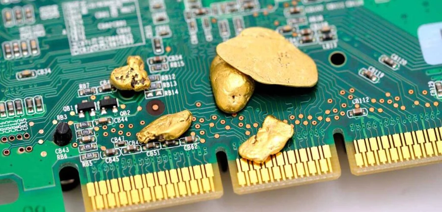 Guld anvendes blandt andet til mikrochips. En kraftig stigning i guldprisen bliver derfor afspejlet i prisen på elektroniske genstande.